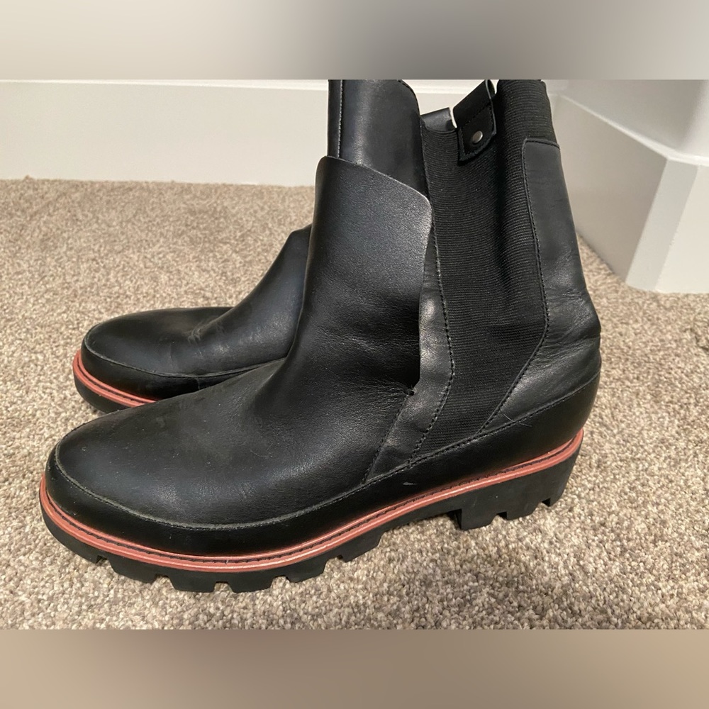 EUC Kelsi Dagger black boots